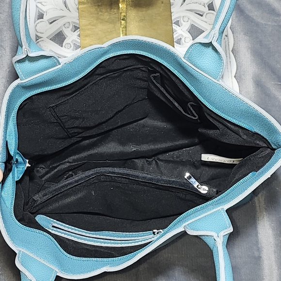 MELLOW WORLD | PETA APPROVED VEGAN LEATHER ALLURE TULIP TOTE BAG - Picture 7 of 16